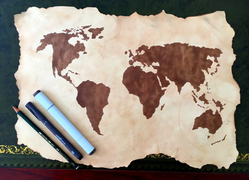 用标记画世界地图