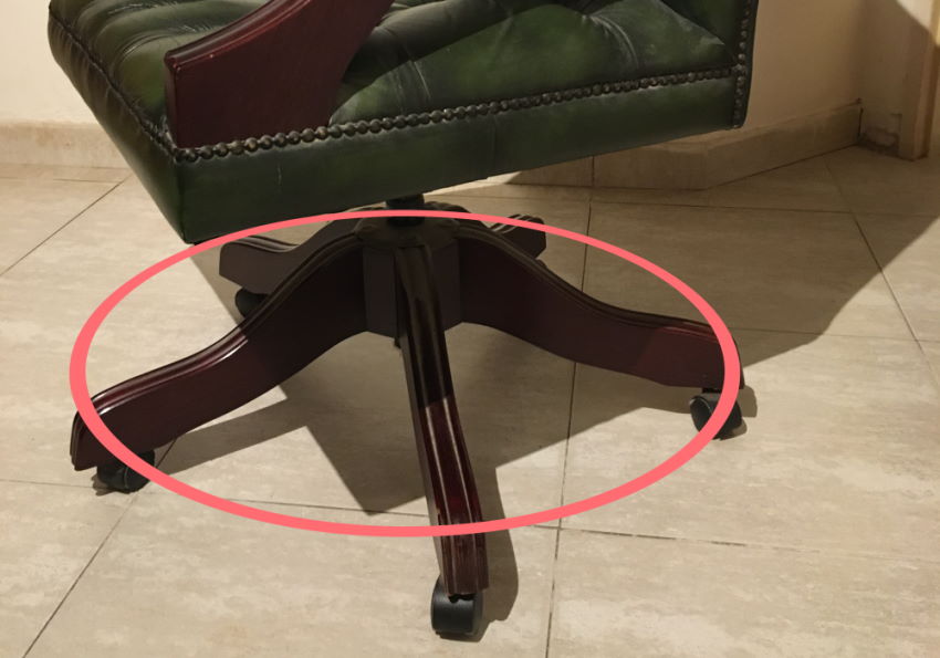 A photo of an office chair