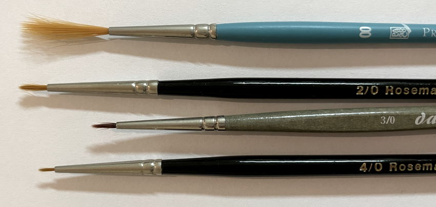 Oil paint brushes with small sizes