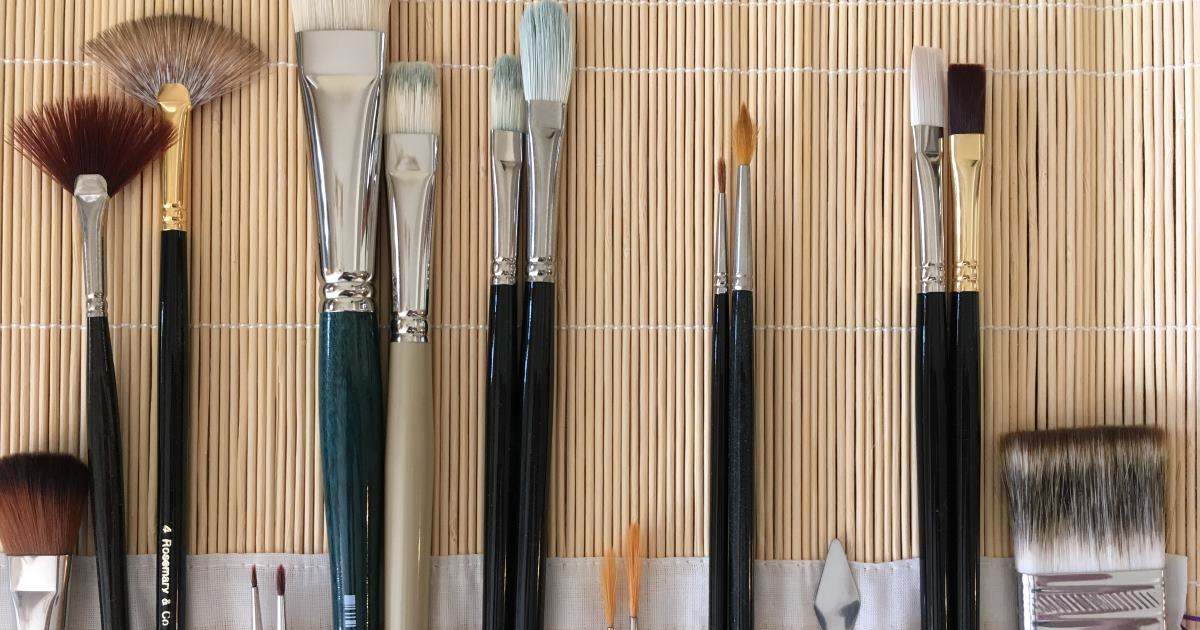 Beginners Guide: Types of Oil Painting Brushes - Ran Art Blog