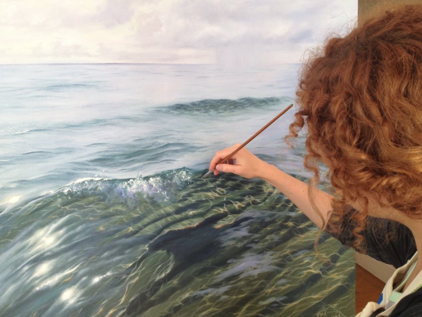 Irina Cumberland painting the ocean